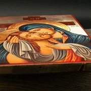 На память: Деревянная икона Богоматери "Не рыдай Мене, Мати" — фотография 2