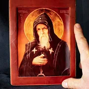 Икона "Свт, Преподобный Серафим Вырицкий" — оригинальный подарок — фотография 1