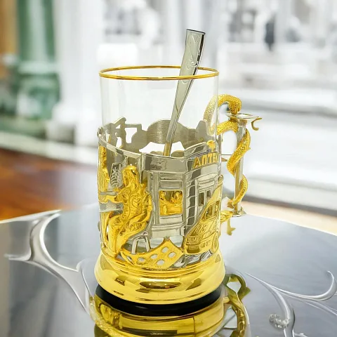 На память: Латунный подстаканник «Подарок врачу»