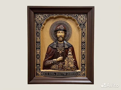 Святой Князь Дмитрий Донской резная икона — необычный подарок
