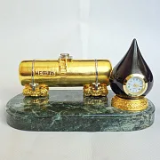 Часы «Капля нефти и цистерна» с бронзой и змеевиком — оригинальный подарок — фотография 2