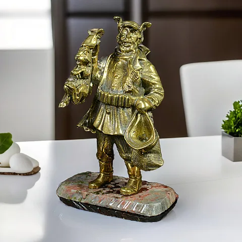 Фигура «Охотник» из латуни и бронзы на креноиде — необычный подарок